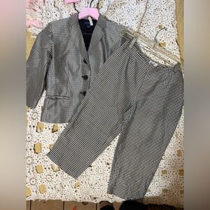Ann Taylor Black and White Checkered Blazer and capris pants silk